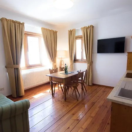 Comelico * بادولا